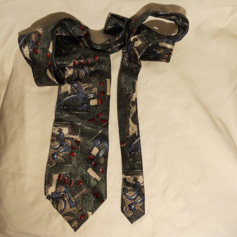 Vtg Picasso Silk Tie Abstract extra long 4Wx64L"